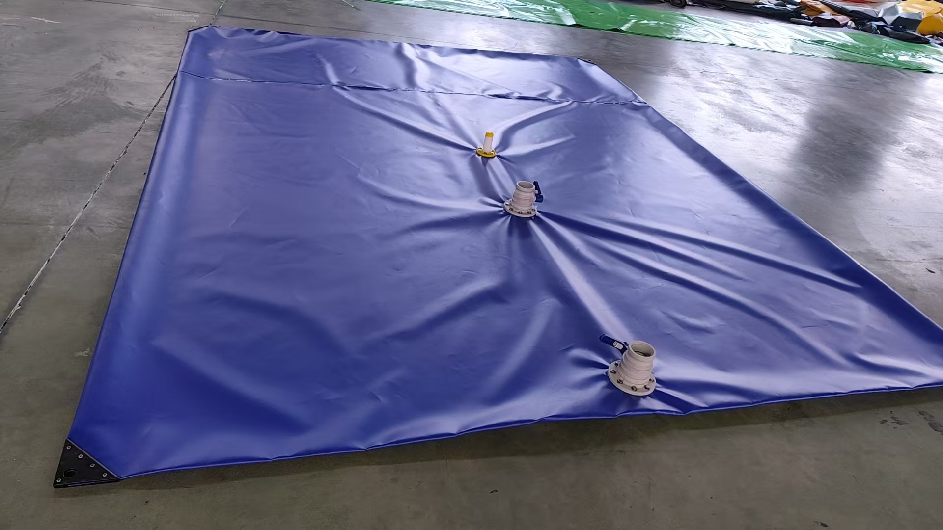 Food Grade Flexible 0.9mm PVC Tarpaulin Inflatable Water Storage Water Bladder Tank